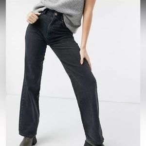 Stradivarius washed black 90’s jean Sz US8/UK12